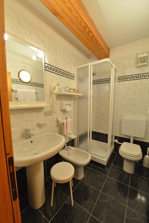 קונייה Petit Hotel מראה חיצוני תמונה