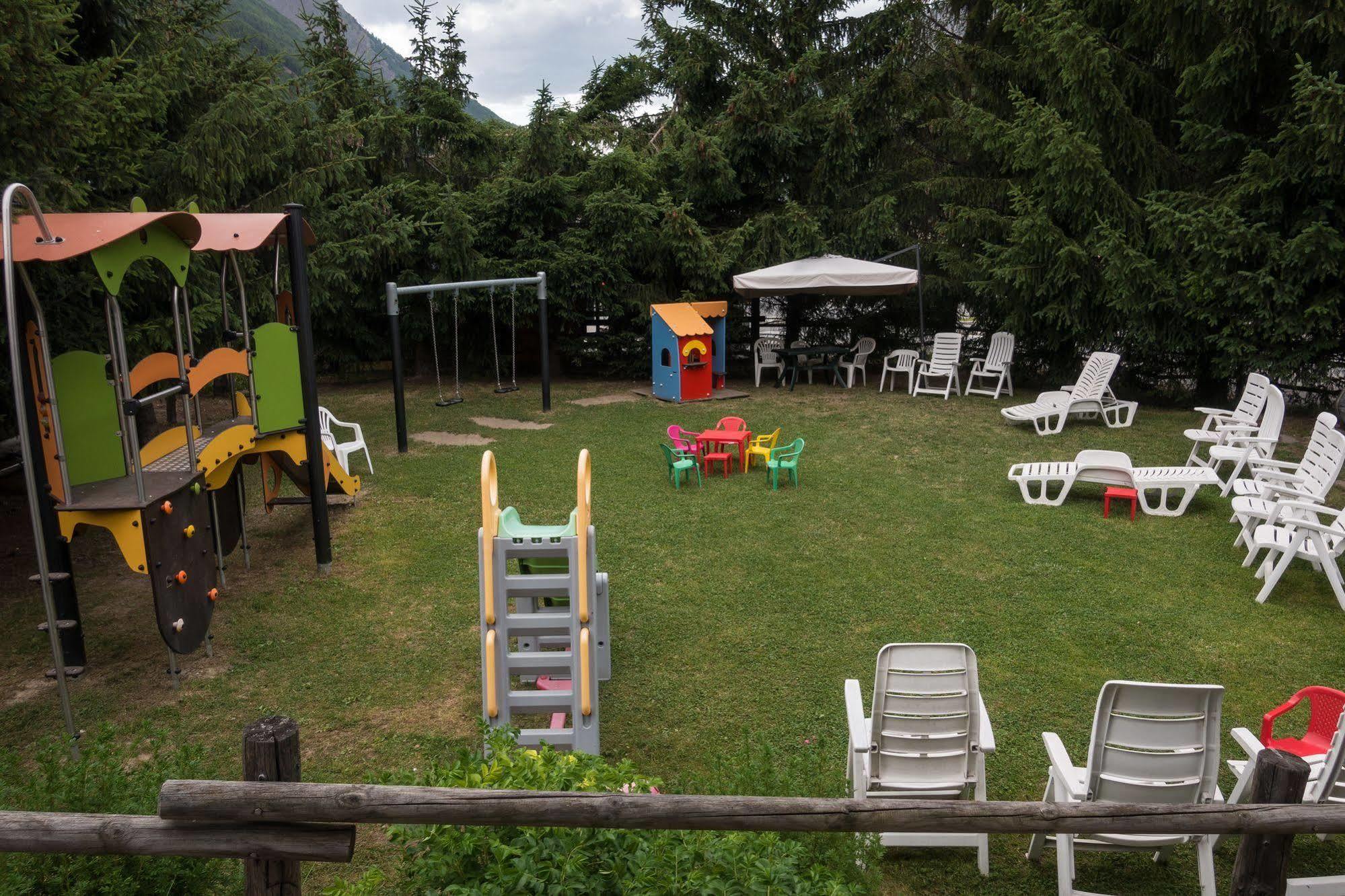 קונייה Petit Hotel מראה חיצוני תמונה